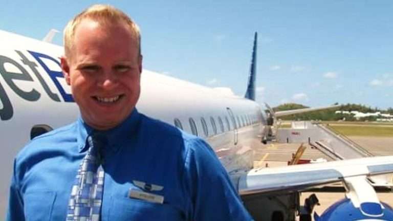 The Flight Attendant Who Took the Emergency Slide